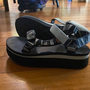 Teva Women's Flatform Universal Sandal